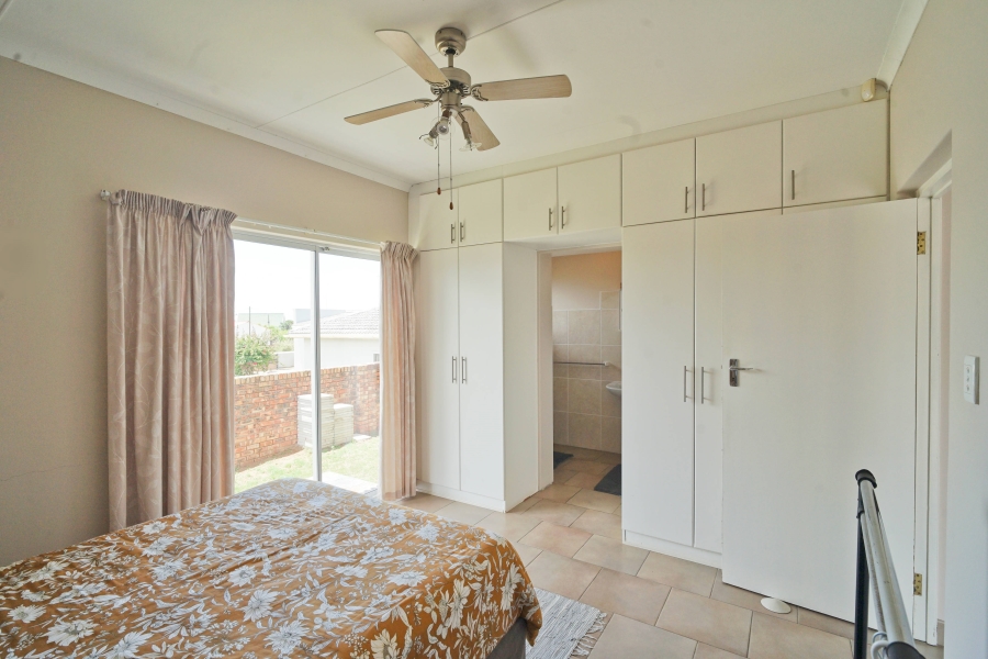 4 Bedroom Property for Sale in Kidds Beach Eastern Cape